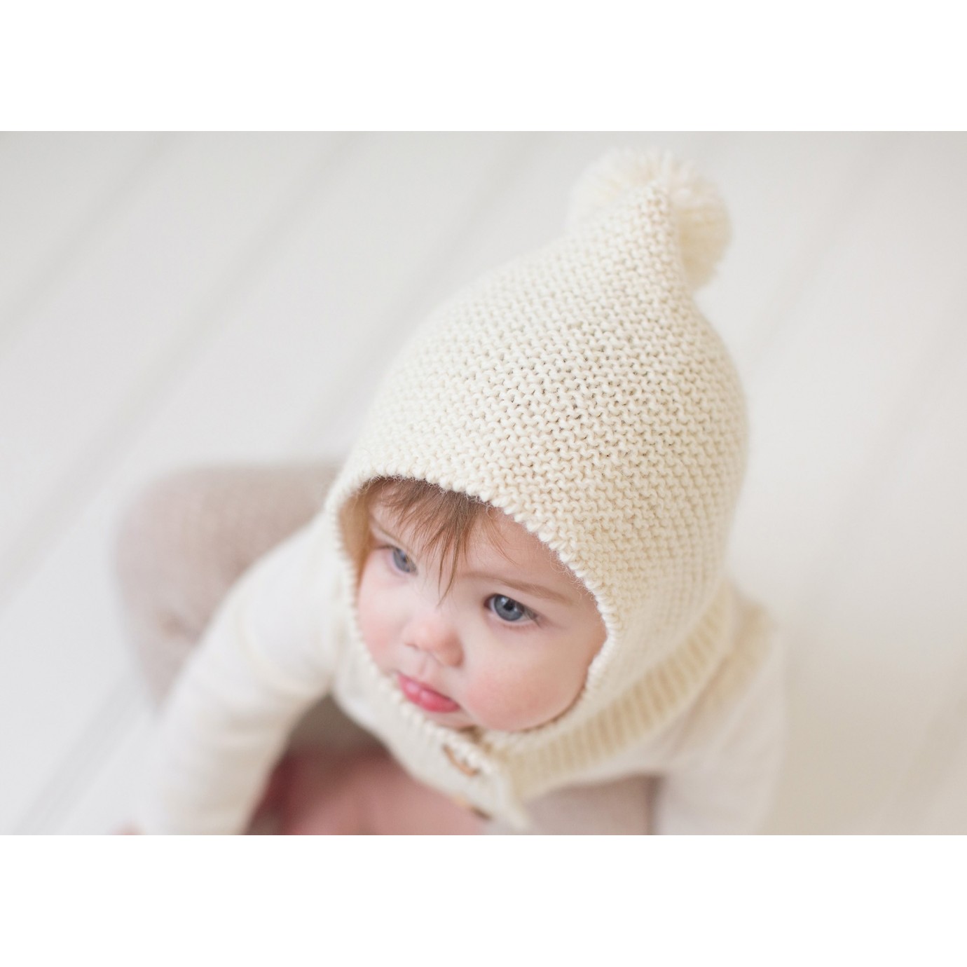 Modele pdf pour béguin lutin pour bébé gris en laine mérinos et cachemire
